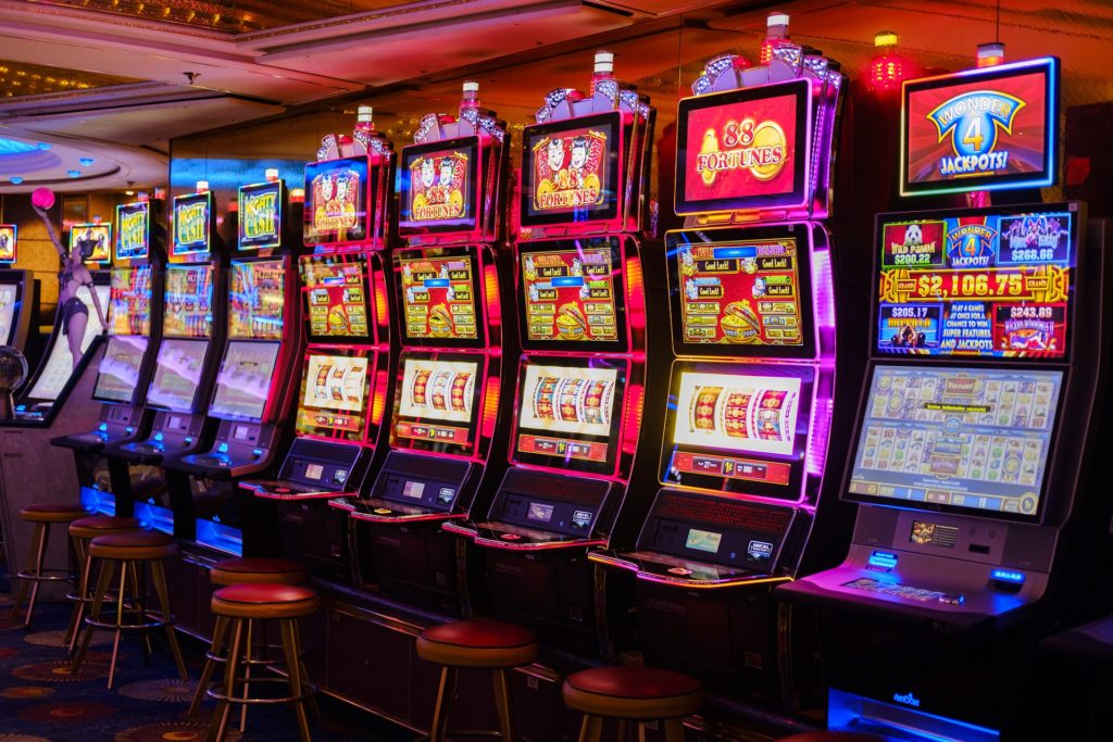 slot machines activity in Romania